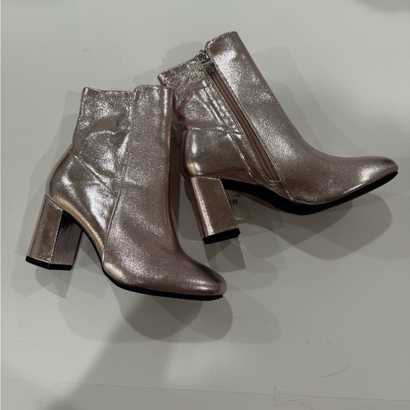 Metallic heeled boots - Picture 3 of 5